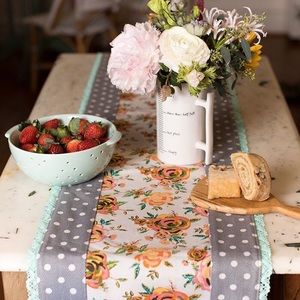 Matilda Jane Floral table Runner